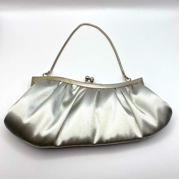 Jeannie Lottie silver satin clutch w/ silver snake strap. BNWOT. - Picture 1 of 9